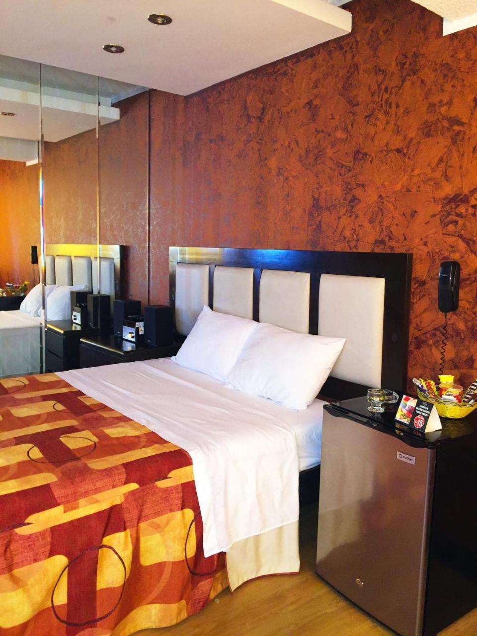 Fantasy Suites ลิมา ภายนอก รูปภาพ